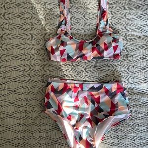 Geometric print bikini